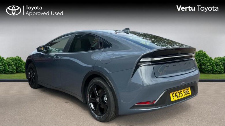 Toyota Prius 2.0 PHEV Design 5dr CVT Hatchback